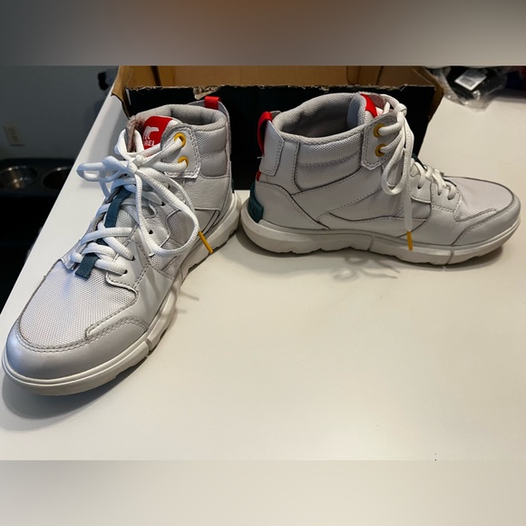 Sorel explorer II mid top waterproof sneaker sz 8.5 - Picture 4 of 9